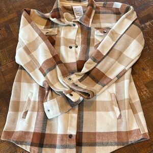Girls button down shacket size XL